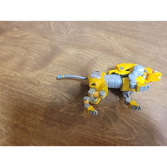 Playmates Voltron Legendary Defender Combiner YELLOW LION 2017 Action Figure 6" - Picture 7 of 7